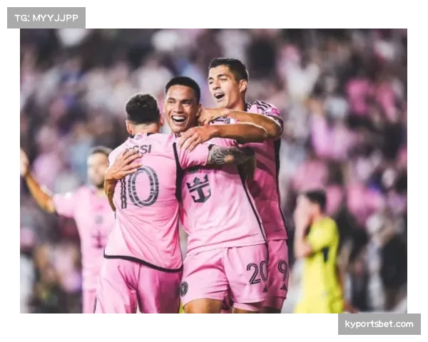 苏亚雷斯梅开二度难挽败局 迈阿密国际主场惜败球迷送上掌声致意